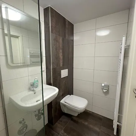 Humboldtstr 아파트 *